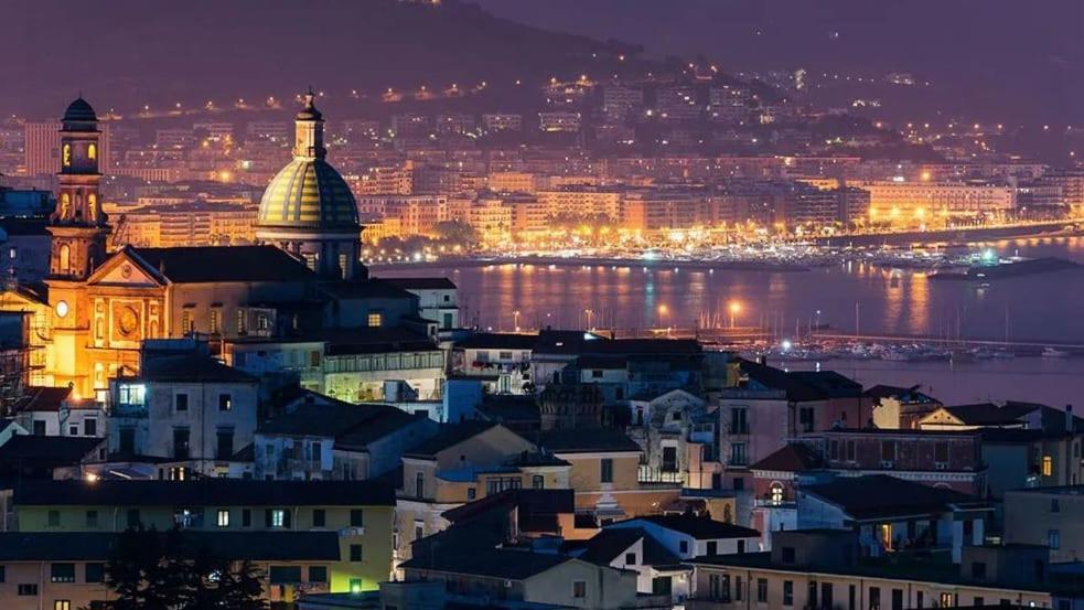 Nuova Luna Salerno Exterior photo